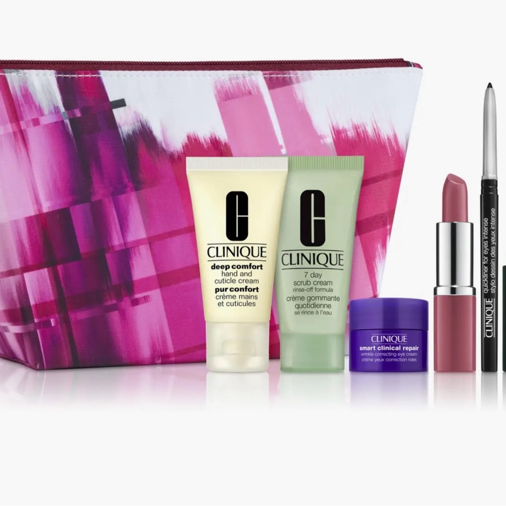 Clinique Makeup Set with Lipstick in Plum